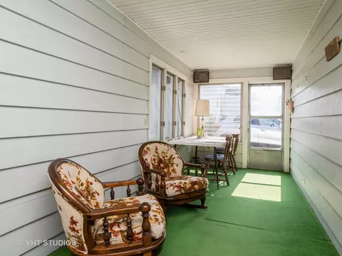 601 S 1st St, West Dundee, IL 60118 photo 17