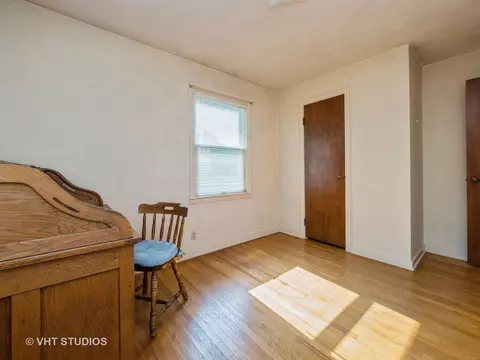 601 S 1st St, West Dundee, IL 60118 photo 9