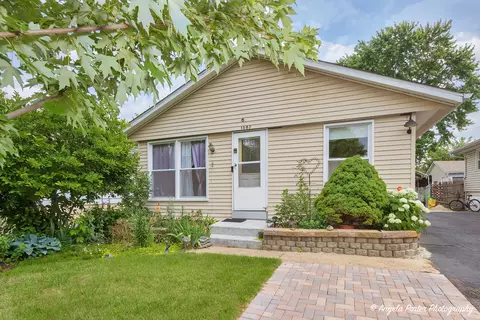 1507 Brentwood Dr, Round Lake Beach, IL 60073