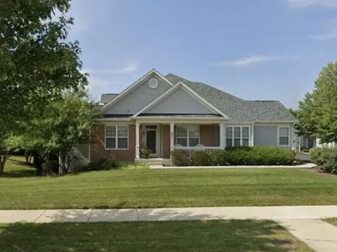 861 Cambridge Dr, Batavia, IL 60510