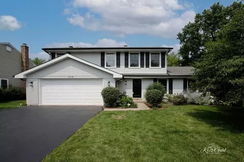 1314 Trinity Pl, Libertyville, IL 60048