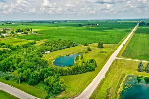2809 E 30th Rd, Seneca, IL 61360