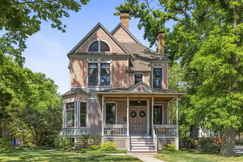 146 Keystone Ave, River Forest, IL 60305