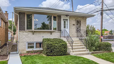 11116 S Spaulding Ave, Chicago, IL 60655