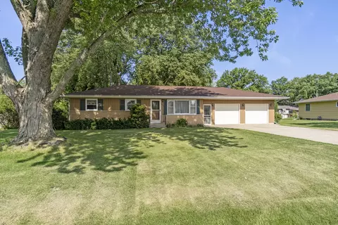 1613 S Main St, Sandwich, IL 60548