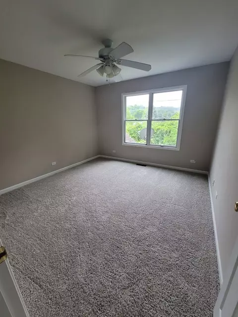 1124 Fox River Dr, Algonquin, IL 60102 photo 8