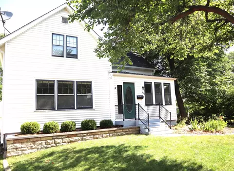 1039 Walnut St, Batavia, IL 60510