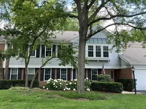 505 Green Bridge Ln #D, Prospect Heights, IL 60070