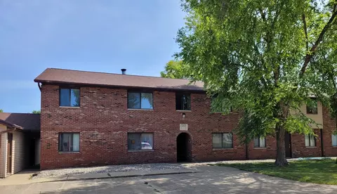 1203 Dean Dr #5, Urbana, IL 61802