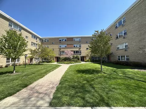 7429 N Ridge Blvd #1E, Chicago, IL 60645