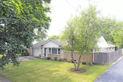 262 N Linden Ave, Palatine, IL 60074