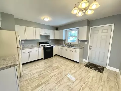 788 4th Ave, Aurora, IL 60505 photo 5