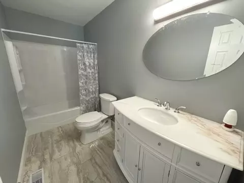 788 4th Ave, Aurora, IL 60505 photo 9
