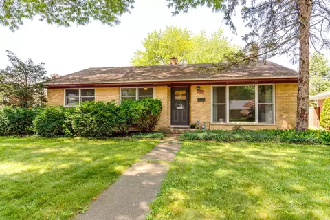 539 Dawes St, Libertyville, IL 60048