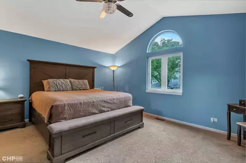8308 Highpoint Cir #E, Darien, IL 60561 photo 13