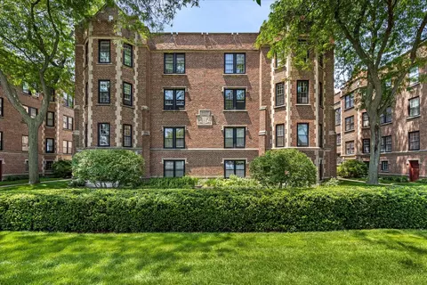 556 Sheridan Sq #3, Evanston, IL 60202