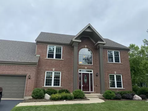 940 Legacy Rdg, Algonquin, IL 60102