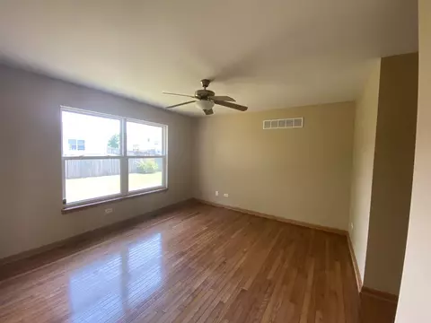 1614 Courtwright Dr, Plainfield, IL 60586 photo 7