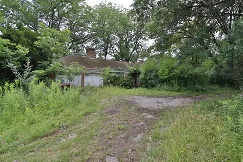 8519 W Sauk Trl, Frankfort, IL 60423
