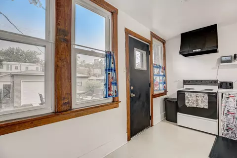 11248 S Champlain Ave, Chicago, IL 60628 photo 10
