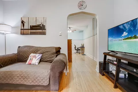 11248 S Champlain Ave, Chicago, IL 60628 photo 5