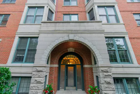 1410 N Cleveland Ave #1N, Chicago, IL 60610