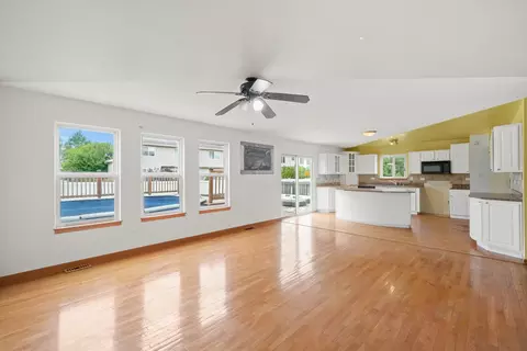 2209 Timber Trl, Plainfield, IL 60586 photo 16