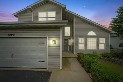 2209 Timber Trl, Plainfield, IL 60586 photo 2
