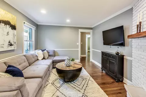 2135 Maple Ave, Northbrook, IL 60062 photo 9