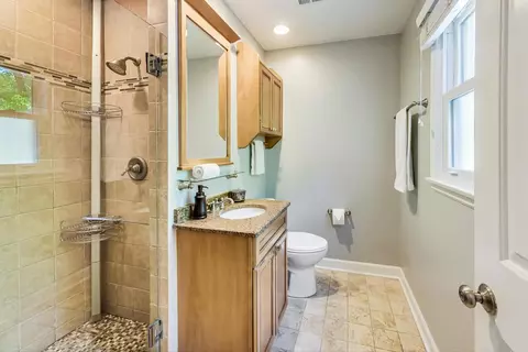 2135 Maple Ave, Northbrook, IL 60062 photo 14