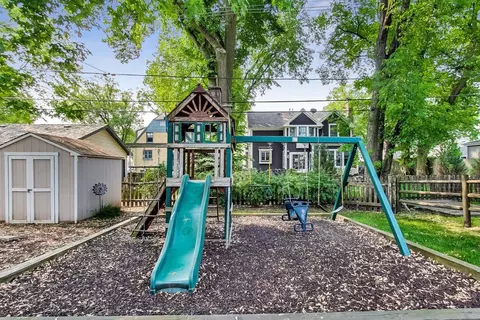 2135 Maple Ave, Northbrook, IL 60062 photo 22