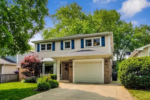 2135 Maple Ave, Northbrook, IL 60062