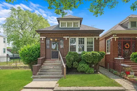 7431 S Peoria St, Chicago, IL 60621