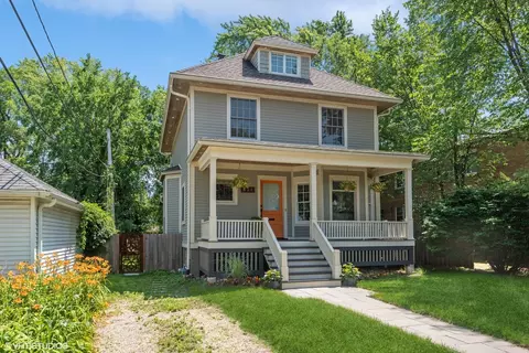 621 Asbury Ave, Evanston, IL 60202