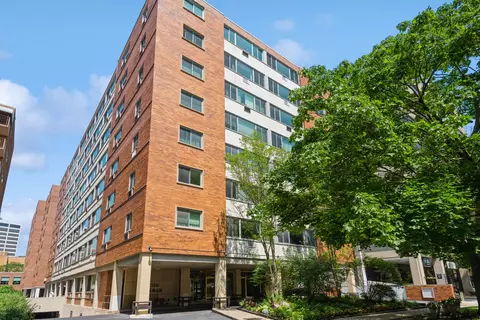 1516 Hinman Ave #410, Evanston, IL 60201