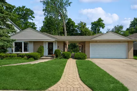 5706 Capri Ln, Morton Grove, IL 60053