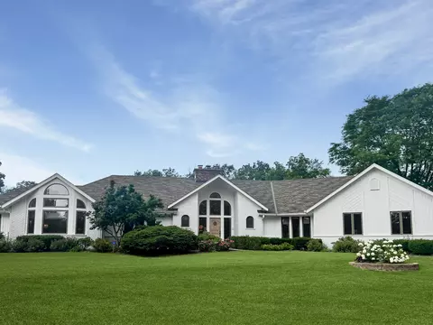 2420 Steeple Chase Cir W, Libertyville, IL 60048