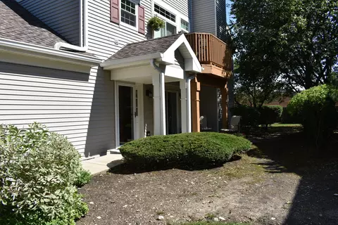 116 N Cathy Ln #116, Mount Prospect, IL 60056