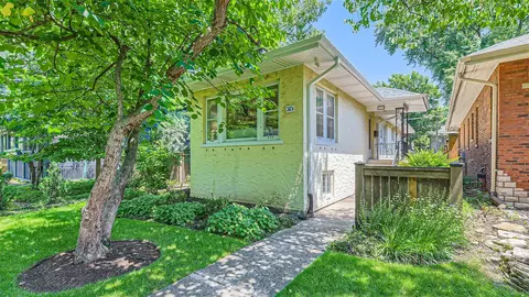 313 Thatcher Ave, River Forest, IL 60305 photo 2