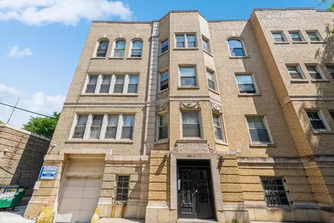 2372 E 69th St #3, Chicago, IL 60649