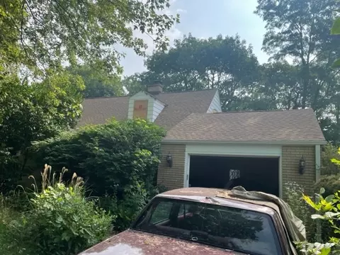 1317 Eastview Dr, Waukegan, IL 60085