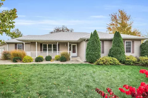108 Sioux Ct, Loda, IL 60948