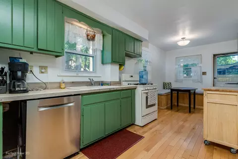 360 W Circle Dr, New Lenox, IL 60451 photo 6