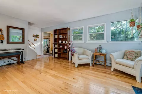 360 W Circle Dr, New Lenox, IL 60451 photo 3