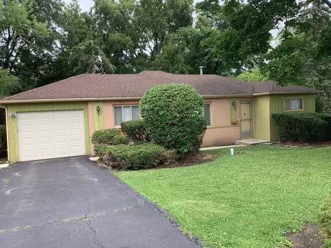260 Hawthorn Ln, Hoffman Estates, IL 60169