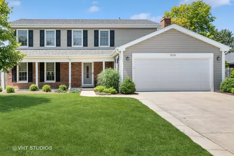 1914 Manor Ln, Mundelein, IL 60060