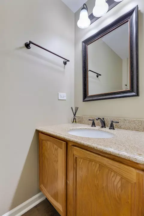 4549 Opal Dr, Hoffman Estates, IL 60192 photo 11