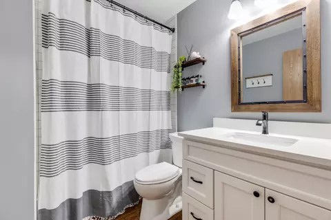 4549 Opal Dr, Hoffman Estates, IL 60192 photo 16