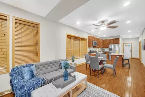 73 E 101st St, Chicago, IL 60628 photo 3