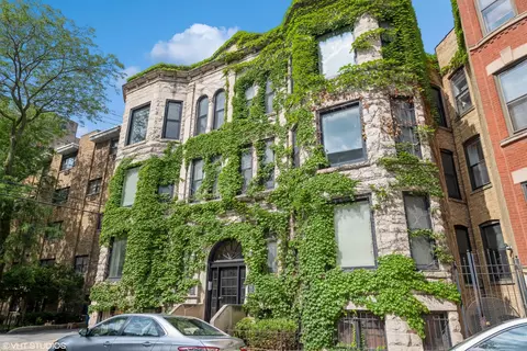 3166 N Cambridge Ave #3S, Chicago, IL 60657